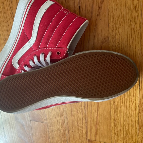 Red high top vans - Picture 2 of 3